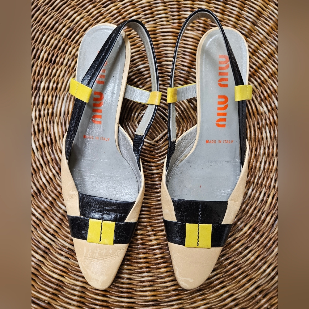 Miu Miu Vintage Kitten Heel Slingback Size 38 Nude Black